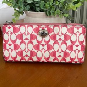 Authentic Coach Zippered Wallet